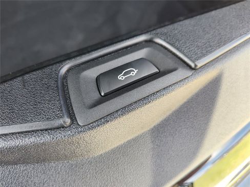 Certified 2025 BMW X5 xDrive40i image 8