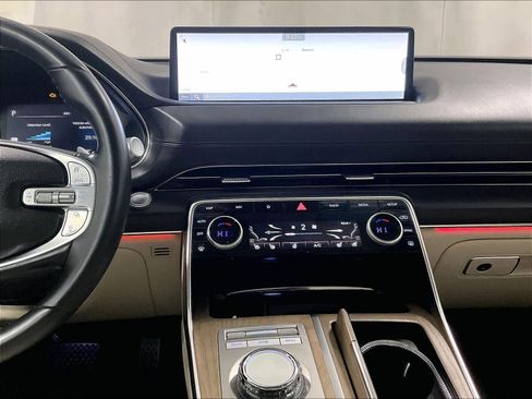 Used 2024 Genesis GV80 2.5T w/ Advanced Package image 18