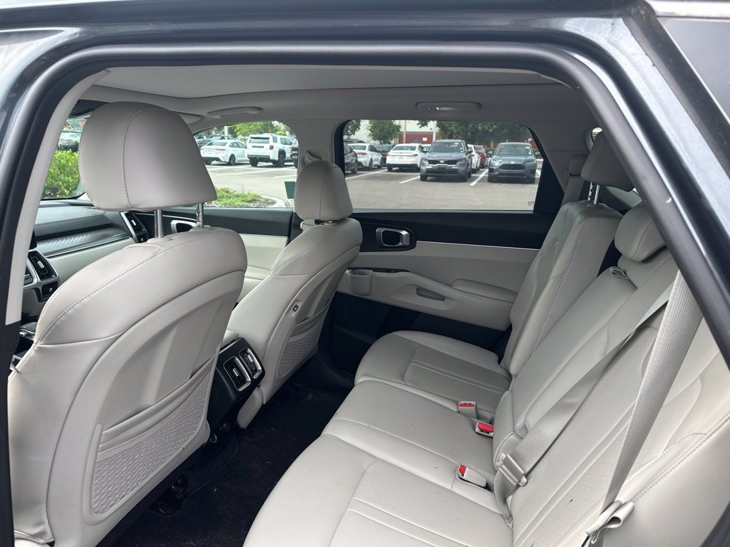 Used 2021 Kia Sorento S w/ Panoramic Sunroof Package FWD image 14