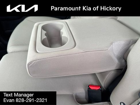 Used 2016 Kia Sorento FWD image 14