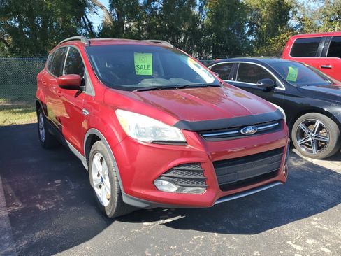 Used 2016 Ford Escape SE w/ Equipment Group 201A image 6