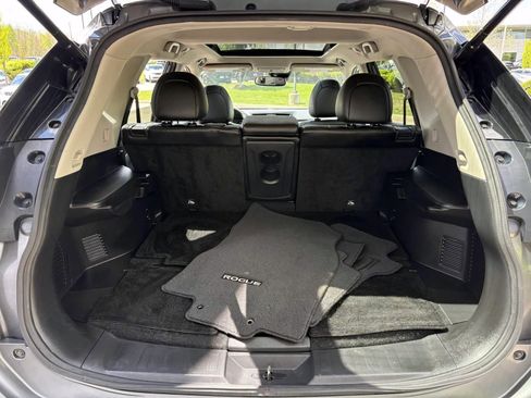 Used 2017 Nissan Rogue SL w/ SL Premium Package AWD/4WD image 9