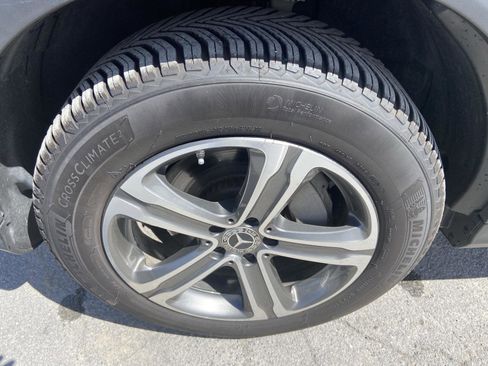Used 2019 Mercedes-Benz GLC 300 4MATIC image 15