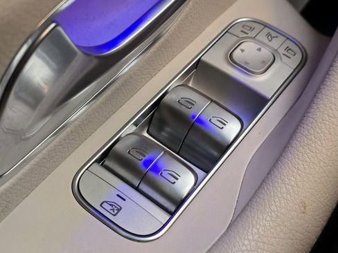 Used 2021 Mercedes-Benz GLE 350 w/ 3rd Row Seat Package image 28