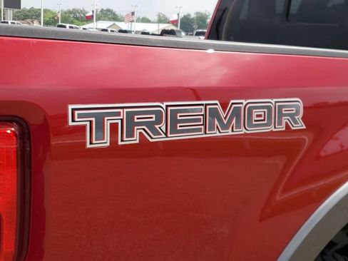 Used 2021 Ford F350 Lariat w/ Tremor Off-Road Package AWD/4WD image 5