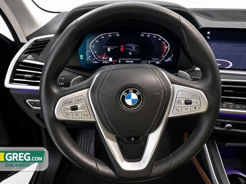 Used 2022 BMW X7 xDrive40i w/ Premium Package AWD/4WD image 11