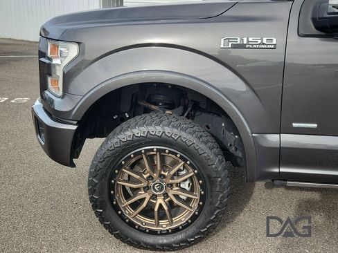 Used 2016 Ford F150 Platinum w/ Equipment Group 701A Luxury image 10