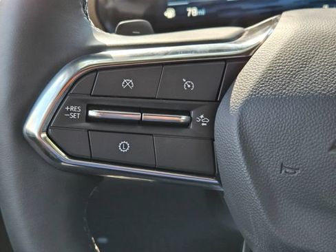 New 2026 Chevrolet Equinox ACTIV w/ Convenience Package III FWD image 24