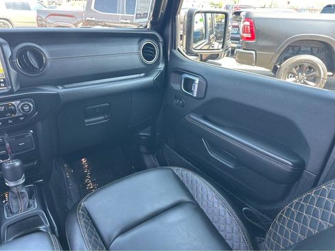 Used 2021 Jeep Wrangler Unlimited Sahara image 18