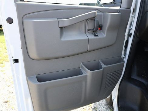 New 2025 Chevrolet Express 3500 RWD image 26