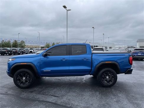 Used 2023 GMC Canyon Elevation image 2