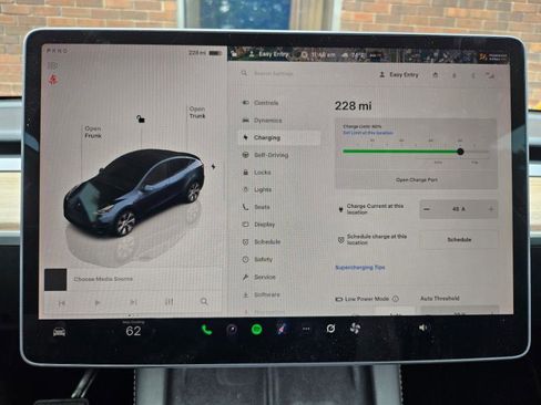Used 2023 Tesla Model Y Long Range AWD/4WD image 45