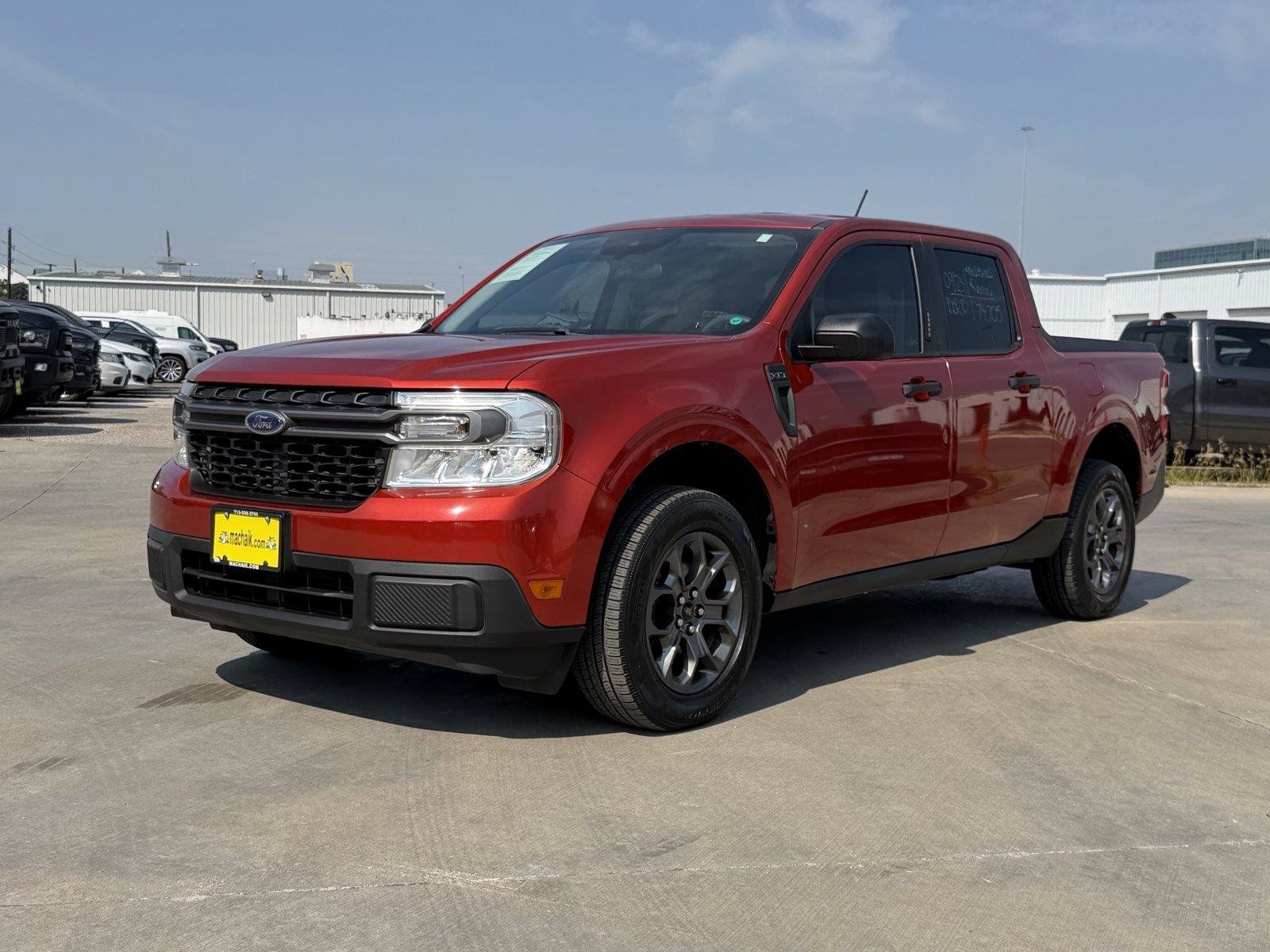 Used 2022 Ford Maverick XLT FWD image 1