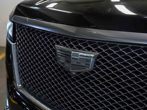 Used 2023 Cadillac Escalade ESV Premium Luxury Platinum w/ LPO, Radiant Package AWD/4WD image 5