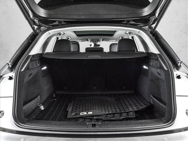 Used 2023 Audi Q5 2.0T Premium w/ Convenience Package AWD/4WD image 6
