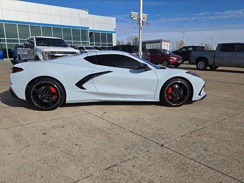 Used 2023 Chevrolet Corvette Stingray Coupe w/ Z51 Performance Package image 6