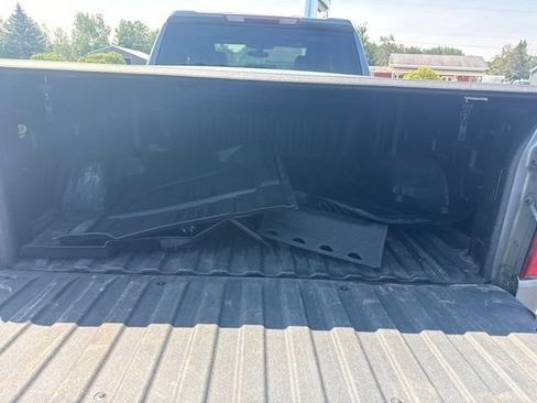 Used 2019 Chevrolet Silverado 1500 Custom Trail Boss w/ Custom Convenience Package AWD/4WD image 5