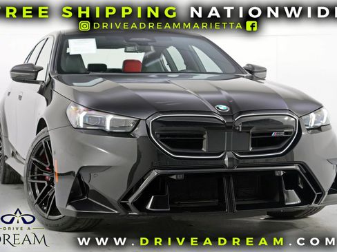 Used 2025 BMW M5 w/ Carbon Package image 2