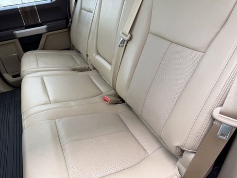 Used 2019 Ford F150 Lariat w/ Equipment Group 502A Luxury image 15