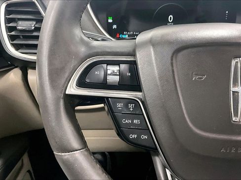 Used 2020 Lincoln Nautilus FWD w/ Equipment Group 101A image 18