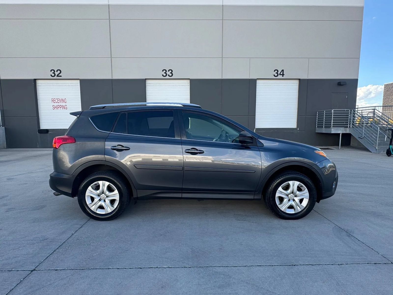 Used 2014 Toyota RAV4 LE AWD/4WD image 7