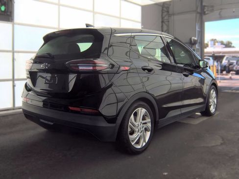 Used 2023 Chevrolet Bolt LT w/ Driver Confidence Package FWD image 2