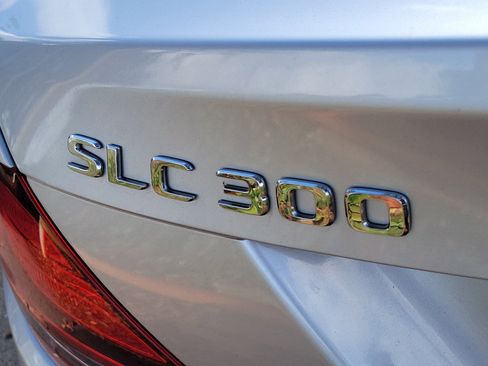 Used 2019 Mercedes-Benz SLC 300 image 5