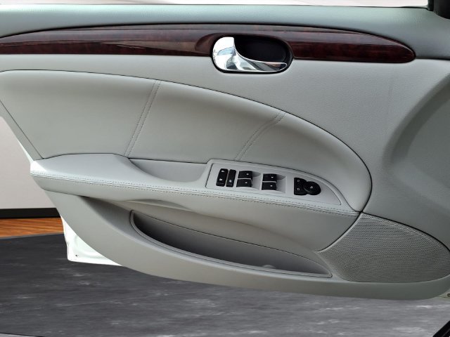 Used 2009 Buick Lucerne CX FWD image 14