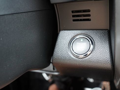 Certified 2019 Ford F150 Lariat AWD/4WD image 34
