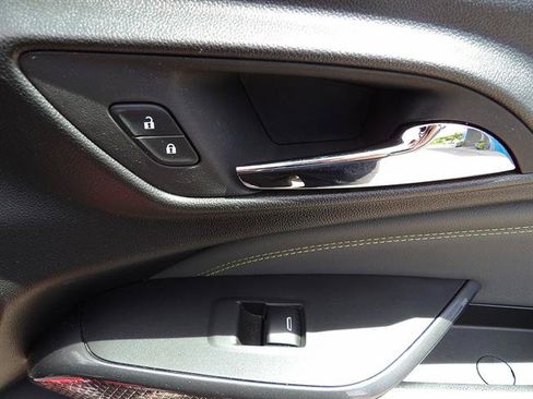Used 2024 Chevrolet Trax ACTIV w/ Driver Confidence Package FWD image 38