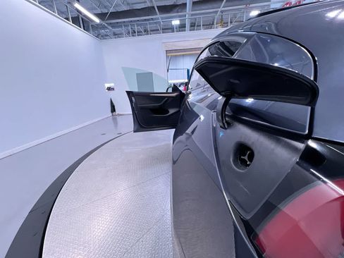 Used 2022 Tesla Model Y Performance AWD/4WD image 39