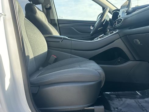 Used 2023 Hyundai Santa Fe SE FWD image 16