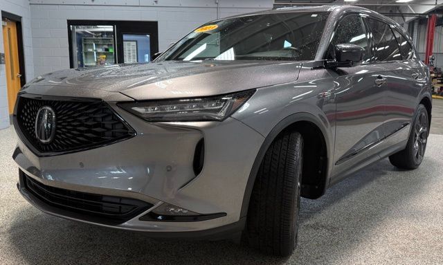 Used 2023 Acura MDX A-Spec AWD/4WD image 3