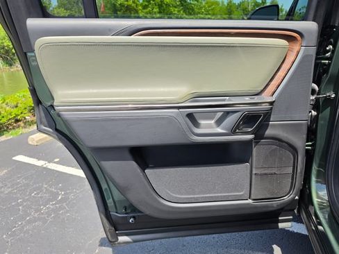 Used 2023 Rivian R1S Launch Edition AWD/4WD image 29