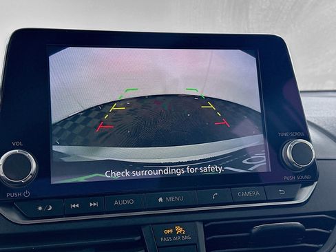 Used 2024 Nissan Altima 2.5 SV image 22