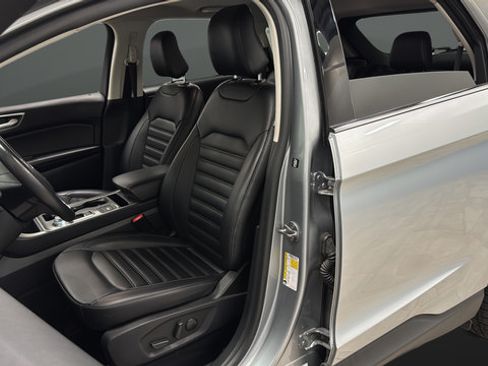 Used 2024 Ford Edge SEL AWD/4WD image 9