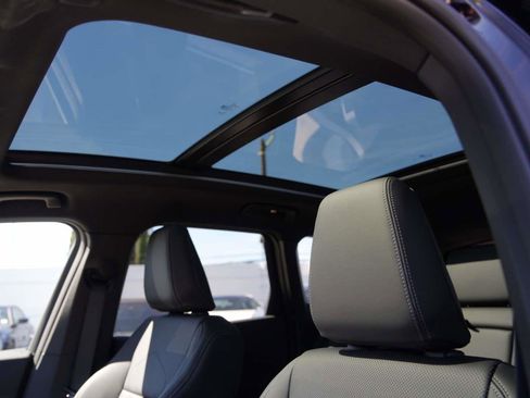 New 2026 BMW X1 xDrive28i w/ Convenience Package image 17