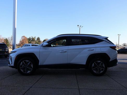 New 2026 Hyundai Tucson SEL image 3