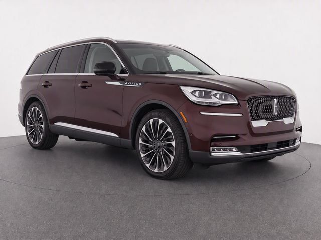 Used 2022 Lincoln Aviator Reserve w/ Equipment Group 201A RWD image 8