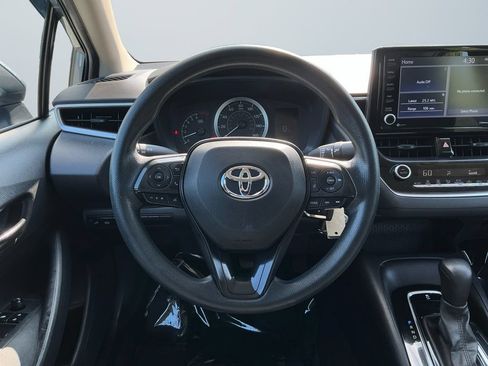 Used 2022 Toyota Corolla LE FWD image 13