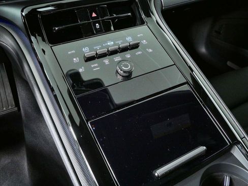 New 2026 Porsche Panamera image 19