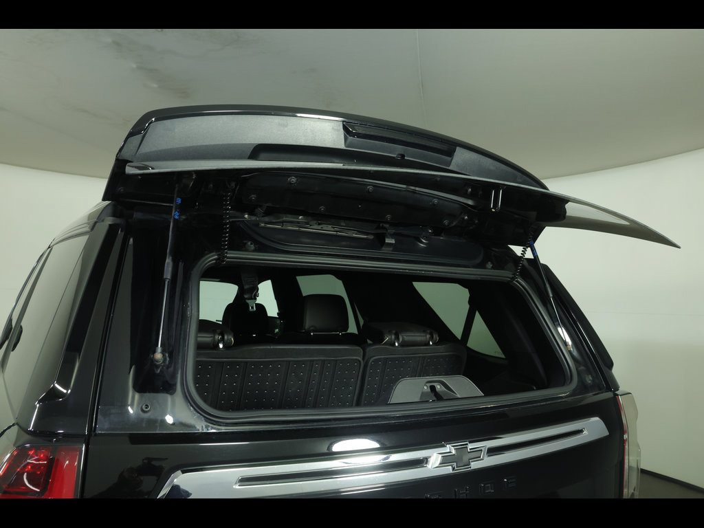 Used 2023 Chevrolet Tahoe Premier AWD/4WD image 21