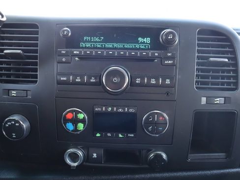 Used 2011 Chevrolet Silverado 1500 LT w/ All-Star Edition AWD/4WD image 34