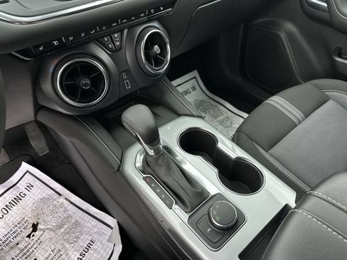 Used 2024 Chevrolet Blazer LT w/ Convenience Package FWD image 22