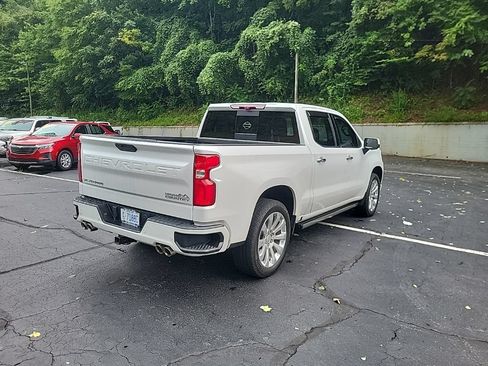 Used 2021 Chevrolet Silverado 1500 High Country w/ Technology Package AWD/4WD image 8