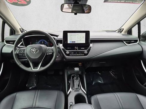 Used 2024 Toyota Corolla XLE FWD image 18