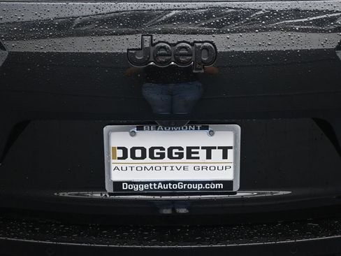 New 2025 Jeep Grand Cherokee L Limited w/ Black Appearance Package image 16