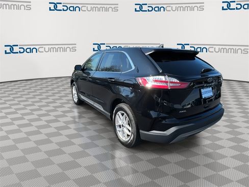Used 2023 Ford Edge SEL image 6