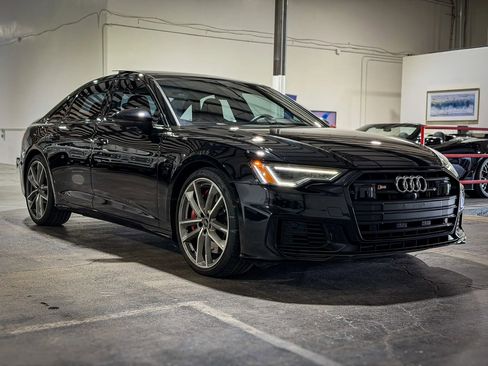 Used 2020 Audi S6 Premium Plus w/ S Sport Package AWD/4WD image 3
