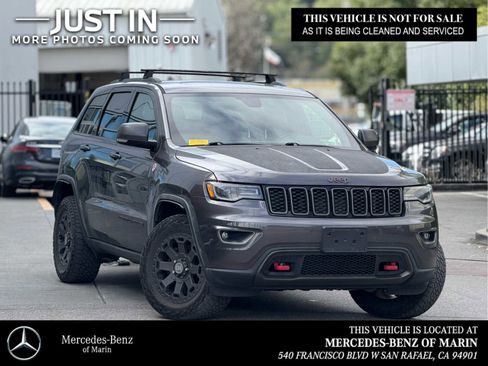 Used 2018 Jeep Grand Cherokee Trailhawk w/ Trailhawk Luxury Group image 1